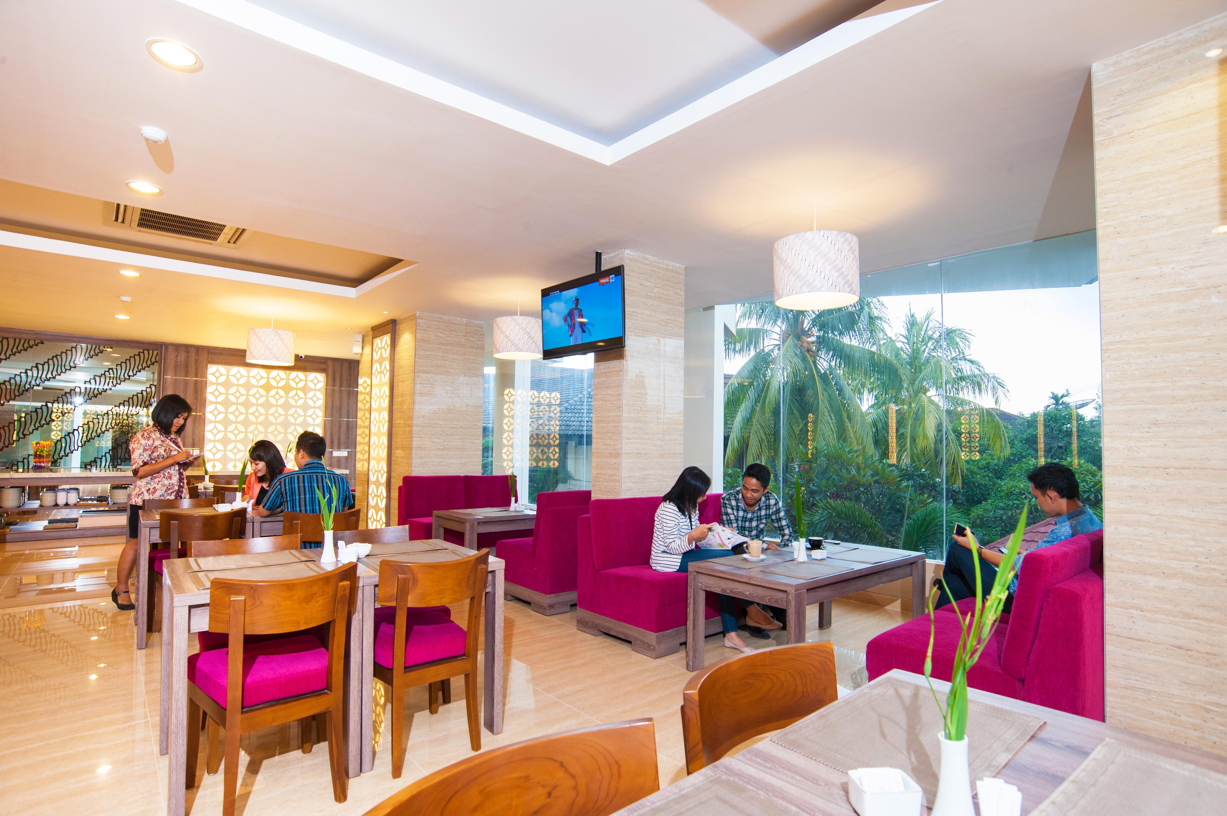 Lombok Raya Hotel Матарам Экстерьер фото